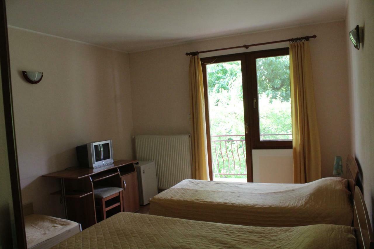 By The River Hotel Complex Balkanets  Esterno foto